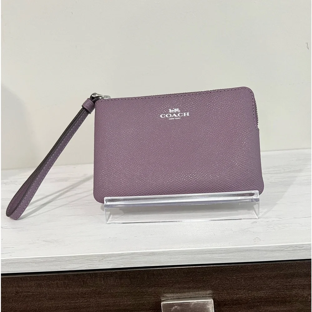 Coach Wristlet NWT - Picture 1 of 5